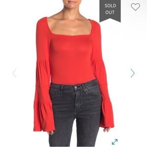 NWOT $68✨Free People✨ Babetown Bell SleeveTop